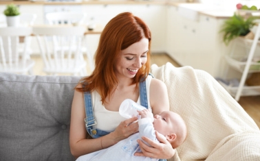 Dễ dàng đơn giản để có được sữa mẹ và sữa công thức ngon hơn.